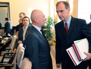 Dymisja Ćwiąkalskiego ocaliła Klicha?
