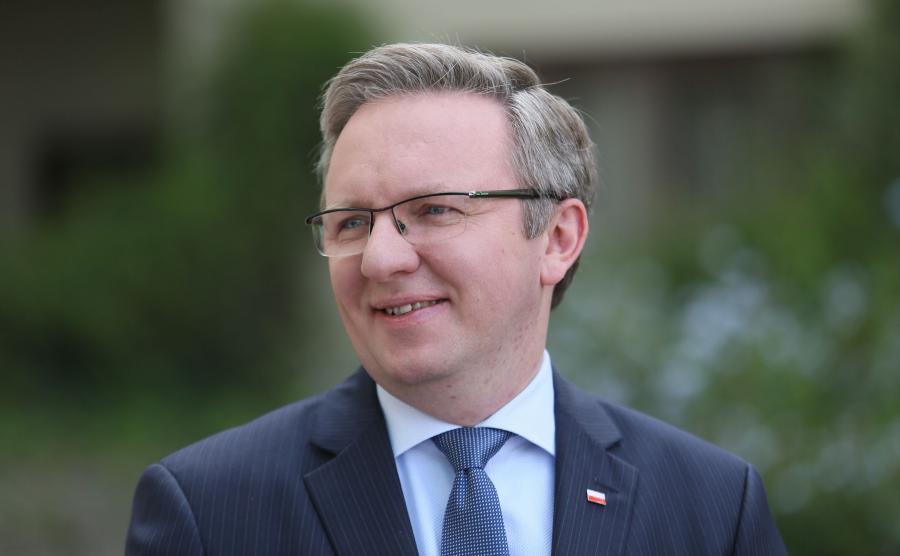 Znalezione obrazy dla zapytania szczerski telewizja
