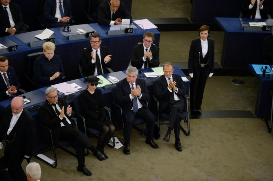 Jean-Claude Juncker, wdowa po Helmucie Kohlu Maike Kohl-Richter, Antonio Tajani oraz Donald Tusk