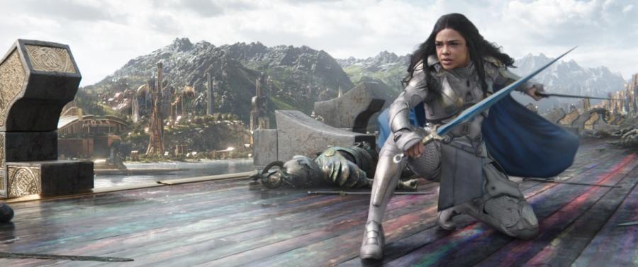 Tessa Thompson w filmie "Thor: Ragnarok". Polska premiera 25 października 2017 roku