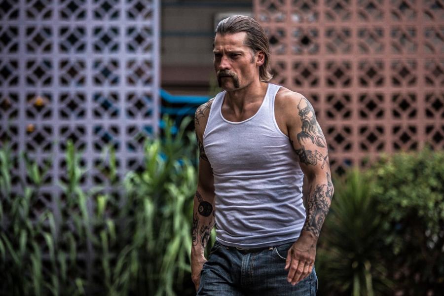 Nikolaj Coster-Waldau w filmie "Skazany". Polska premiera 27 października 2017 roku