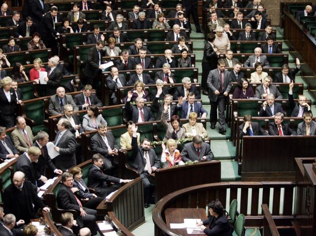 Sejm zbada, czy rząd złamał prawo