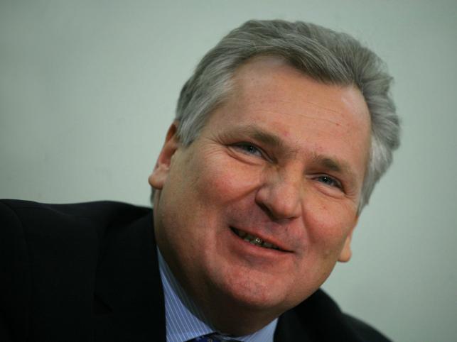 Kwaśniewski mówi, jak wsiadł do papamobile
