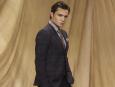 Chuck Bass z serialu Plotkara. Zblazowany, egoistyczny hedonista, do którego wzdycha wiele nastoletnich fanek serialu.