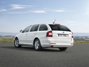 Skoda octavia greenline drugiej generacji w wersji kombi jest już dostępna na polskim rynku