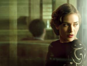 Kate Winslet jako Mildred Pierce