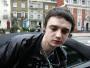 Gdy modelka spotykała się z muzykiem Petem Doherty, nie stroniła od używek. Mówiło się, że Pete ciągnie ją w dół. Rozstali się w 2007 roku