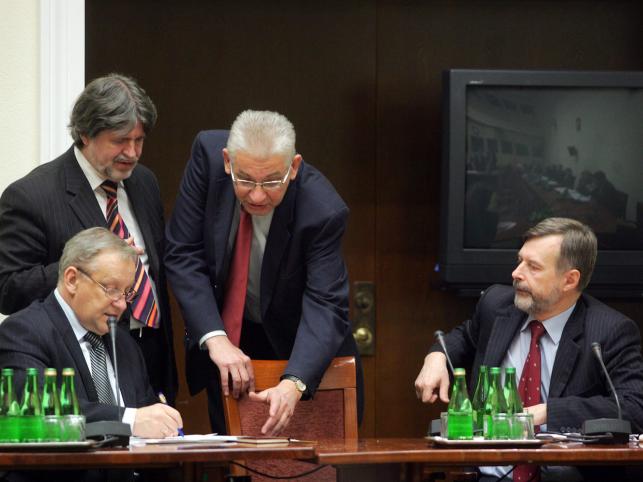 PiS współpracuje z SLD w sprawie prywatyzacji szpitali
