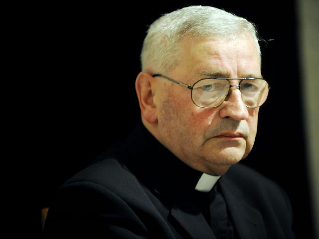Pieronek o postawie Radia Maryja: Paskudna