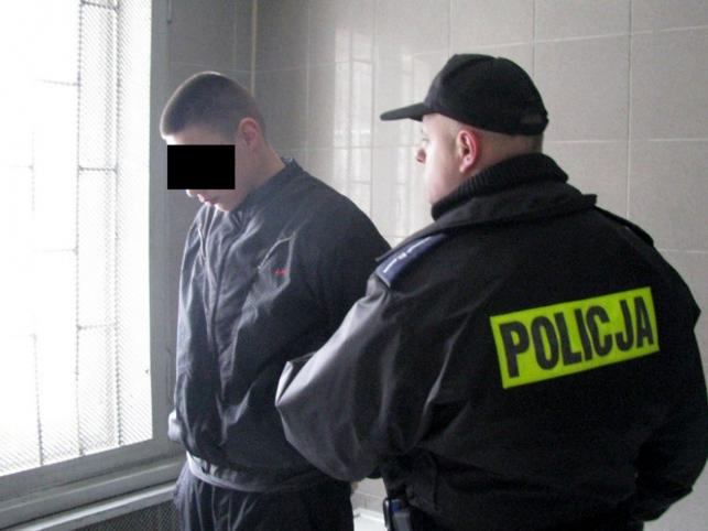 Zmarł policjant ugodzony nożem na przystanku