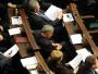 Ten poseł jest mistrzem bilarda na komórce