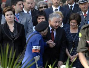 Powstańcy nie chcieli polityków, ale ci będą