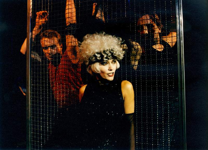 Małgorzata Ostrowska w "Pocałunku kobiety pająka" (foto Tomasz Zakrzewski)