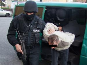 Tak ostra policja zwija złodziei samochodów