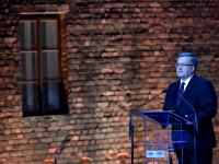 Komorowski: Niemieccy naziści uczynili z Polski wieczny cmentarz Żydów