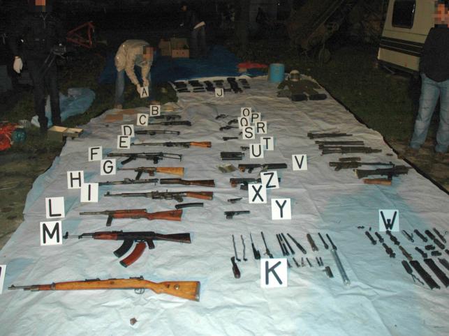 Polscy bandyci dostarczali broń włoskiej mafii