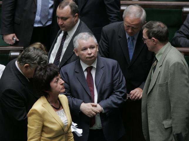 Szef PiS: Poseł Graś z PO chciał pobić posła Cymańskiego z PiS