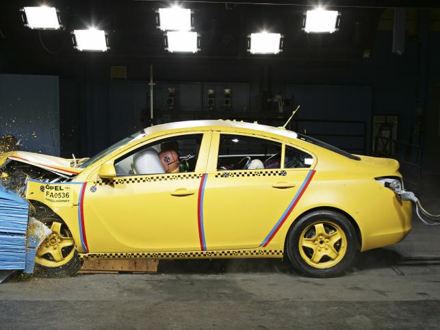 W teście Euro NCAP Insignia dostała najwyższą notę - 5 gwiazdek