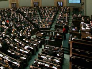 PO ogłasza sukces. Partie będą biedniejsze
