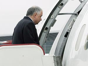Prezydent kupi bilet na samolot do USA